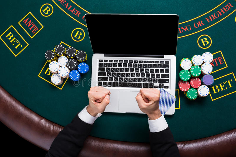 What Are the Reasons For the Popularity of Online Casino Games?