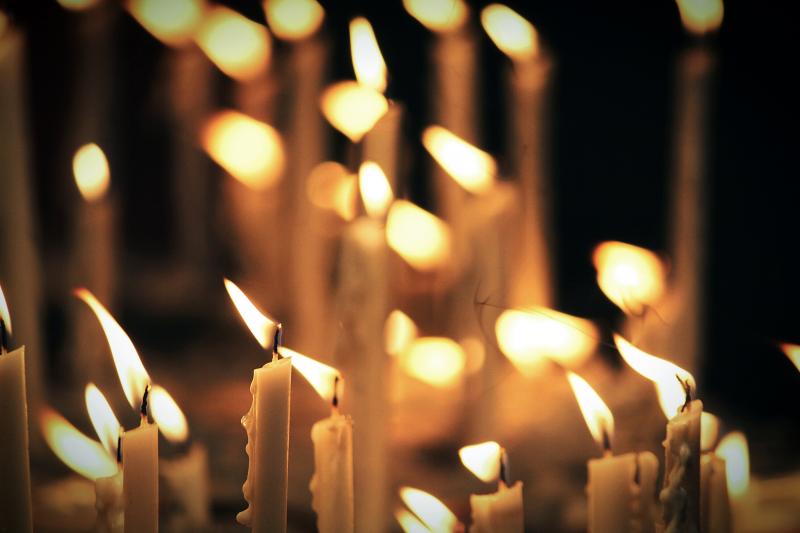 A Brief Knowledge About The Candles And Their Uses