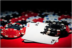 Check out the ultimate bonuses of playing an online poker game!