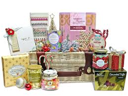 5 Reasons you Should Buy  Christmas gift baskets